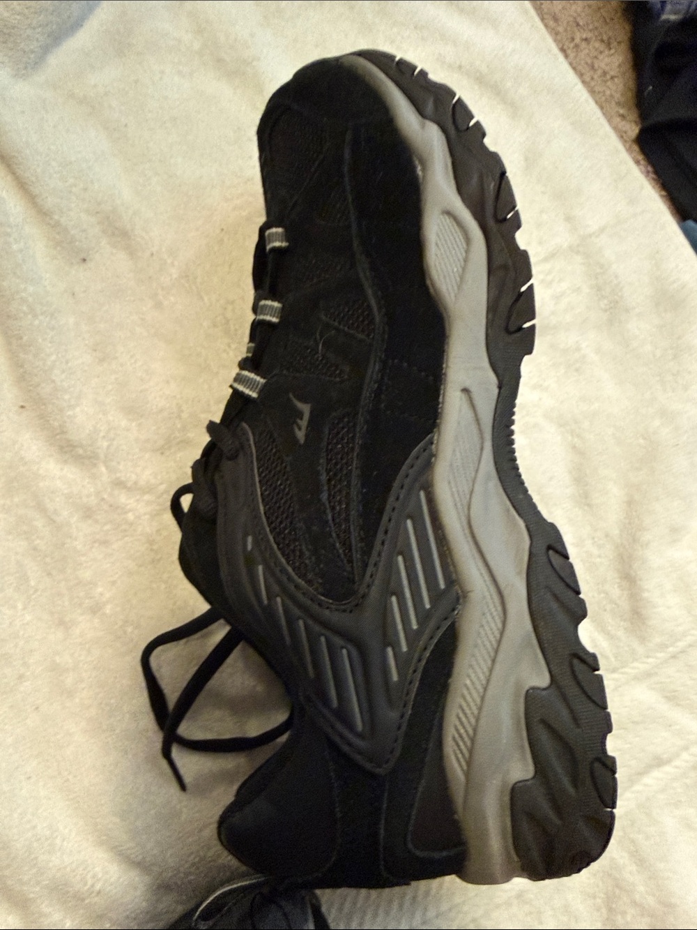 Everlast Black Men's Athletic Lace-Up Sneakers - Picture 4 of 4